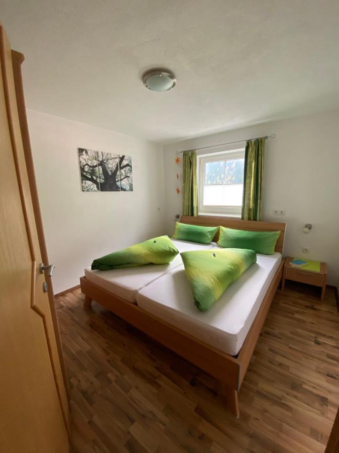 Haus Evelin Apartment Sankt Leonhard im Pitztal Bagian luar foto