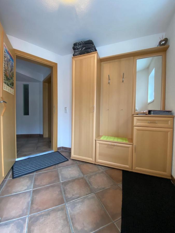 Haus Evelin Apartment Sankt Leonhard im Pitztal Bagian luar foto